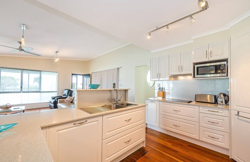 Banksia Beach Casa | WAGTAIL EN BANKSIA !!