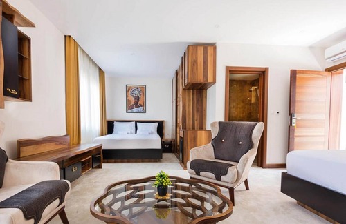 Tomicici Casa | Waikiki Apartments