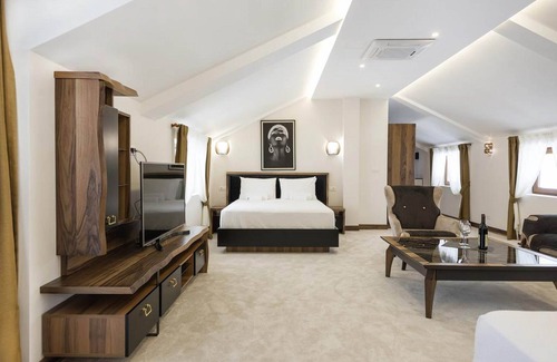 Tomicici Casa | Waikiki Apartments