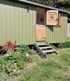Urra Otro | Wainstones Shepherd's Hut