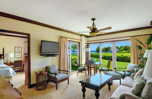 Wailua Apartamento | Waipouli Beach Resort Exquisite Ocean Front Condo in Oceanfront H Building Sleeps 8 AC Pool
