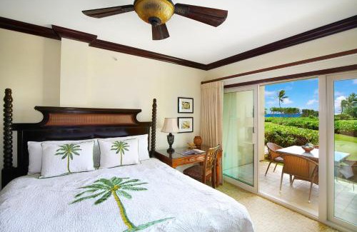 Wailua Apartamento | Waipouli Beach Resort Exquisite Ocean Front Condo in Oceanfront H Building Sleeps 8 AC Pool
