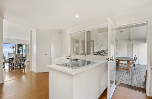 Waitahanui Casa | Waitahanui Lakefront Escape - Waitahanui Home
