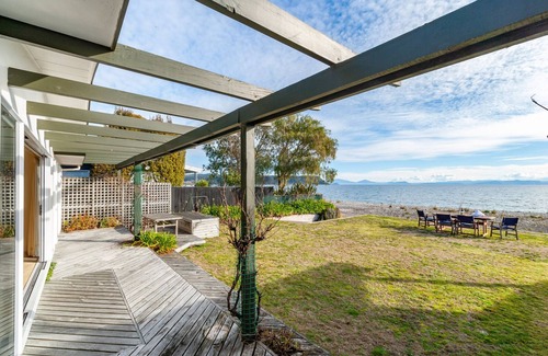 Waitahanui Casa | Waitahanui Lakefront Escape - Waitahanui Home