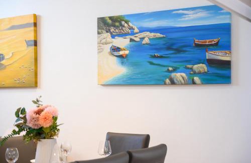 Waitara Villa | Waitara cozy 2BR walking distance to train station