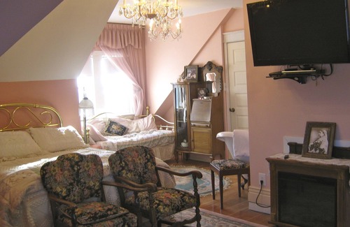 Moose Jaw Cama Y Desayuno | Wakamow Heights Bed & Breakfast