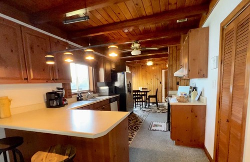 Tallahassee Chalet De Esquí | Wake to 180 lake sunrise & sunset views! Family, Fishing, Fun!