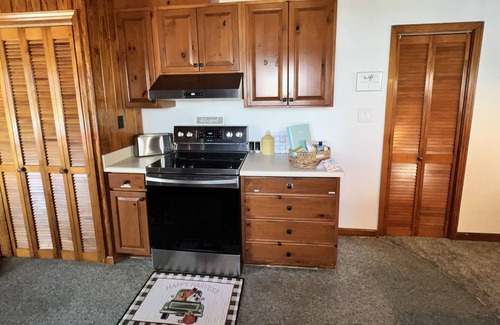 Tallahassee Chalet De Esquí | Wake to 180 lake sunrise & sunset views! Family, Fishing, Fun!