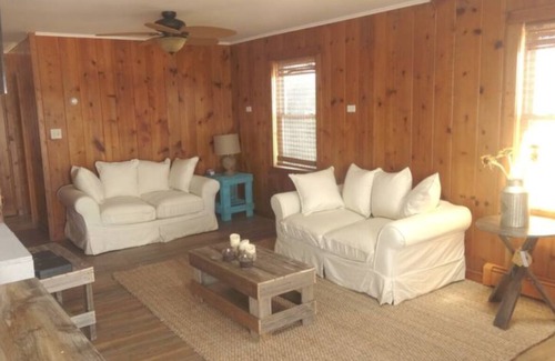 New Suffolk Cabaña | Wake up on the Beach