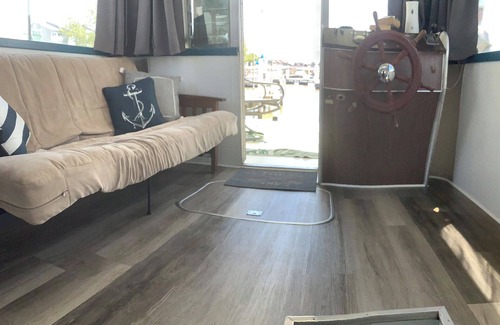 Port Clinton Alquiler De Eote | Wake up ON the lake aboard Afternoon Delight