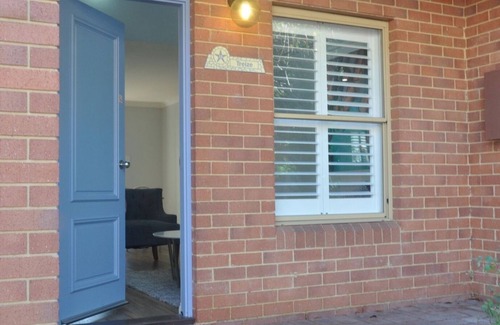 Middleton Beach Casa | Wake up to the smell of freshly ground coffee and the sound of waves