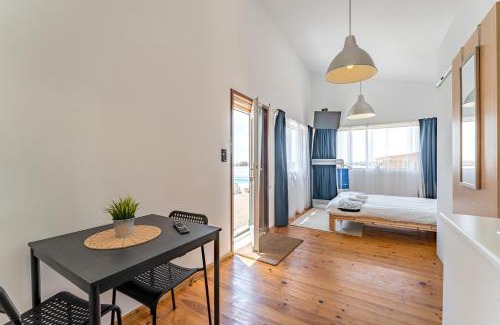 Angeiras Apartamento | Wake up with the Sea Breeze- House with pool AP3
