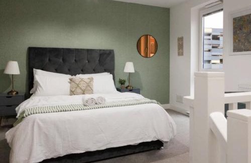Wakefield Casa | Wakefield Hideaway 2BR Comfort for 4 Guests
