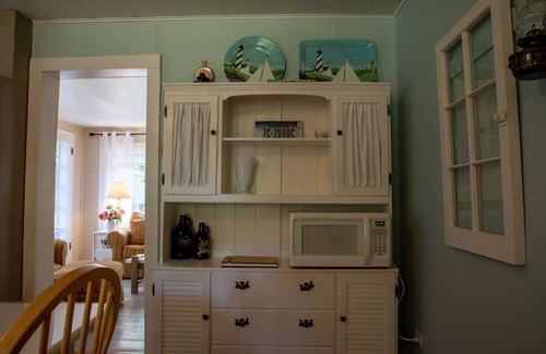Pentwater Cabaña | Wakeman Cottage
