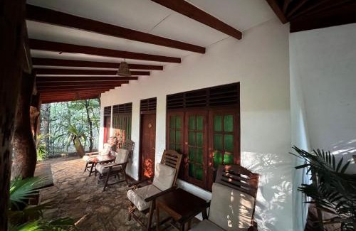 Udawalawa Casa | Walawa Blue Sapphire