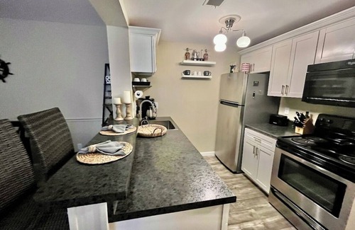 Port Clinton Condominio | Walden's Erie Abode. Less than a mile from the Jet Express!!!