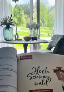 Schluchsee Apartamento | Waldgeflüster 2-Zi-DesignOase mit Terrasse und Tiefgarage im Neubau