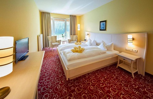 Ortsmitte Hotel | Waldhaus Am See