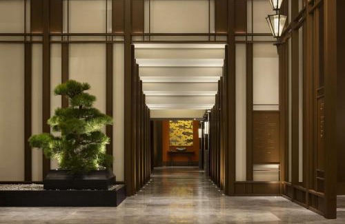 Kita Hotel | Waldorf Astoria Osaka