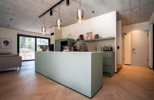 Lubmin Villa | Waldvilla mit Tiny House im Küstenwald