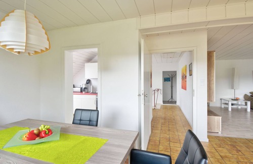 Lothe Apartamento | Waldvogt by Interhome