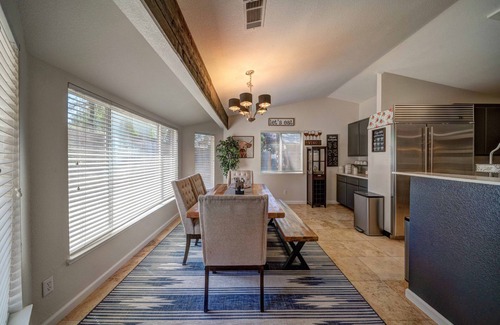 Columbia Casa | Wales Retreat