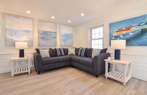 South Harwich Casa | Walk 300 Yards to Beach!