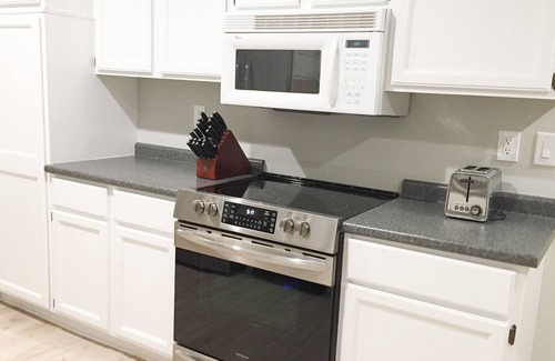 Spinnaker Beachhouses Casa | Walk:Beach/Golf/Restaurants–3 BD/2 BA Dog Friendly Spinnaker
