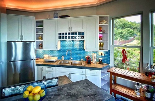 Estate Dorothea Villa | Walk/Drive to Neltjeberg Beach - Outdoor Kitchen