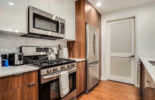 Killgubbin Apartamento | Walk Everywhere! 5 mins to Magnificent Mile, River