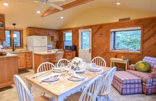 North Eastham Casa | Walk Half Mile to Amazing Bayside Beach