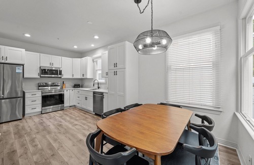Bermuda Bay Condominio | Walk on Water: Soundside, Community Pool and Clubhouse Access