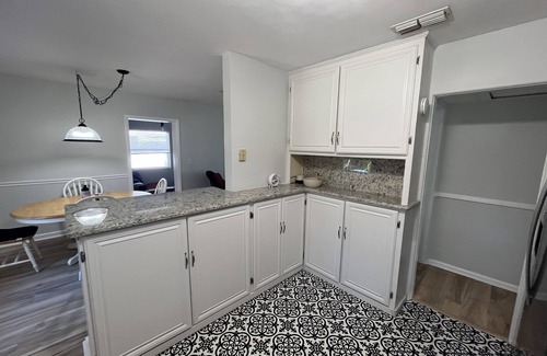 Jacksonville Casa | Walk or bike ride to your favorite spots!
