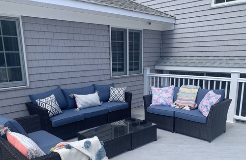Lincoln Square Apartamento | Walk or ride to beach and town from Sag Harbor village home
