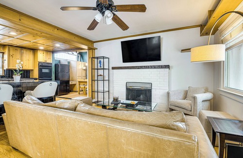 Venice Cabaña | Walk to Abbot Kinney: Tranquil Cottage in Venice!