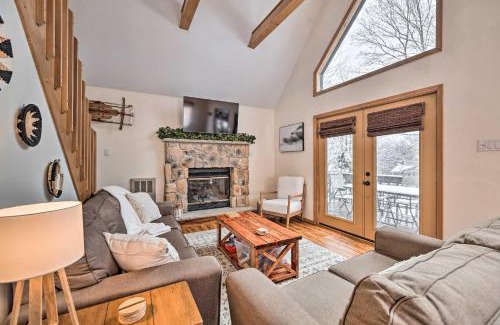 Pocono Lake Casa | Walk to Arrowhead Lake Cabin with Private Hot Tub!