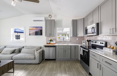 Lauderdale-by-the-Sea Complejo | WALK TO BEACH - HEATED POOL - HOT TUB - MONTHLY SPCLS - H3