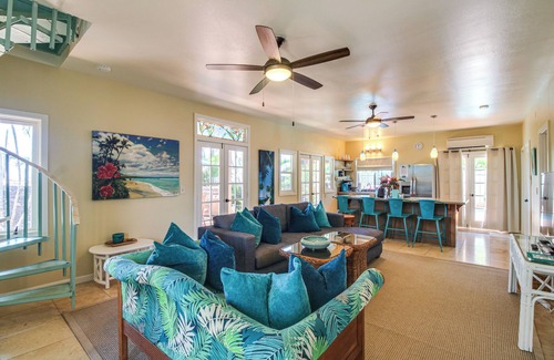 Historic Lahaina Front Street Casa | Walk to Baby Beach: Home w/ Private Pool!