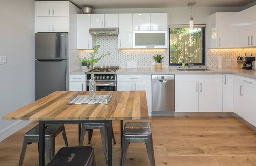 Millbrae Casa | Lujo moderno con piscina, a pie de Bart o Caltrain