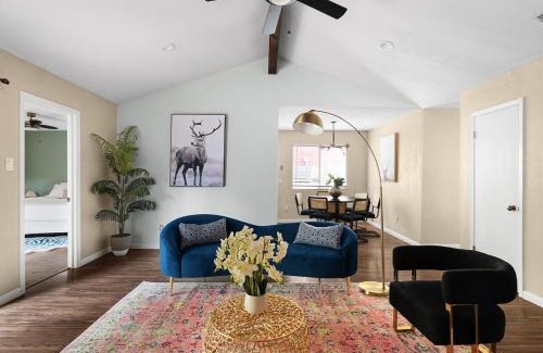 Barton Hills Casa | Walk to BartonSwim, Eat at SoCO Sleeps 8