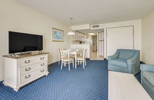 Ash Apartamento | Walk to Beach: North Myrtle Beach Resort Apt!