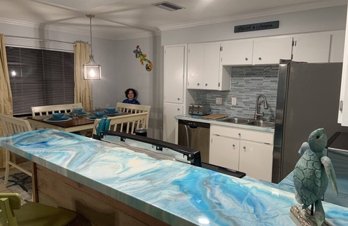 Englewood Apartamento | WALK TO BEACH ACCESS!! BOOK TODAY!