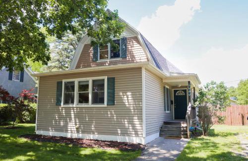 Lake Geneva Casa | Walk To Beach And Downtown Lake Geneva!