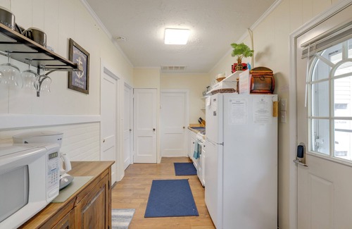 Cape May - Wildwood Cabaña | Walk to Beach & Boardwalk: Jersey Shore Cottage!