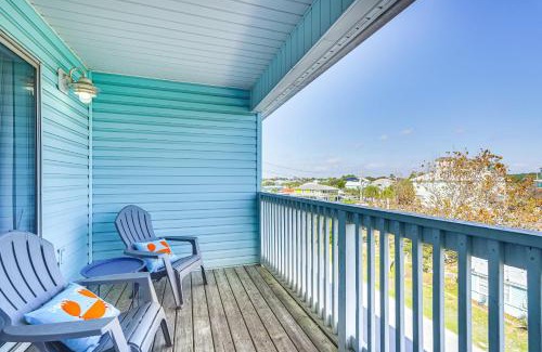 Bahama Beach Apartamento | Walk to Beach Condo with Balcony in PCB!