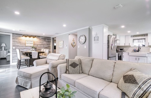 South Dennis Cabaña | Lovely Dennis Cottage - Walk to Beach!