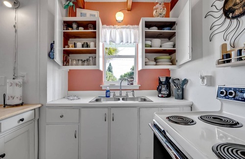 Flagler Beach Casa | Walk to Beach | Dog-Friendly Cottage | Ocean View | Garage Parking |Close to Downtown Flagler & Pier