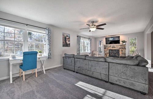 Pocono Lake Casa | Walk to Beach Family-Friendly Arrowhead Lake Home