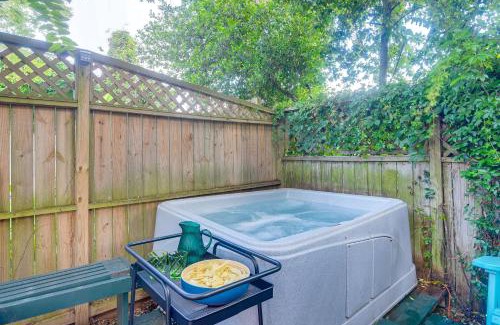 San Jacinto Casa | Walk to Beach Galveston Home with Hot Tub