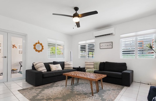 Rio Abajo Casa | walk to beach or swim in the pool, 4 bedrooms by RedAwning